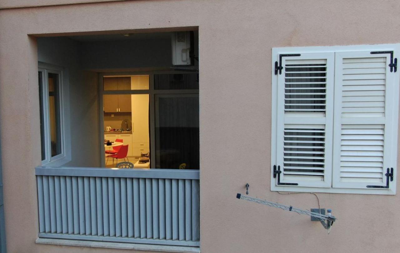 Apartman Gusar -Top Position, Close To The Center And The Beach, Fully Equipped Omiš Exterior foto